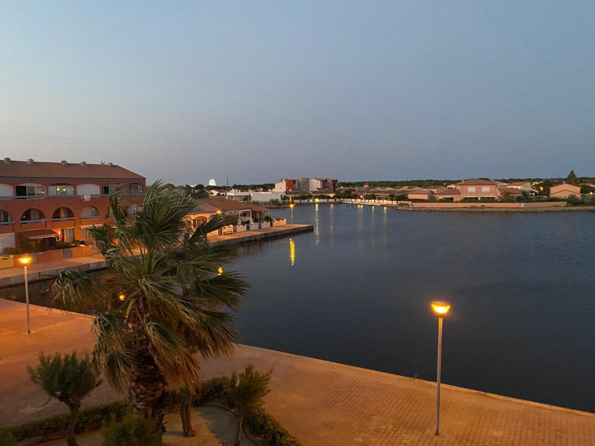 Appartement En Bord D'Etang Le Barcares Luaran gambar